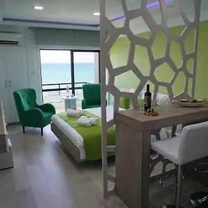 https://lazuli-beach-apartment-no-405.protaras-cy-hotels.com